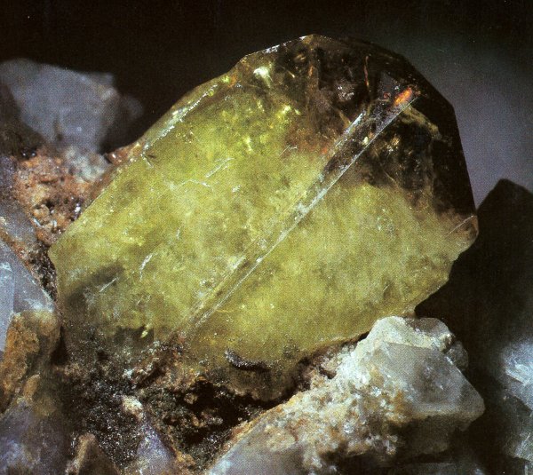 zelen krystal titanitu