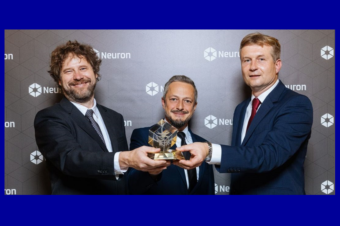 Ocenění NF Neuron za mimořádné propojení vědy a byznysu pro Vítězslava Bryju, Kamila Parucha & Radoslava Trautmanna